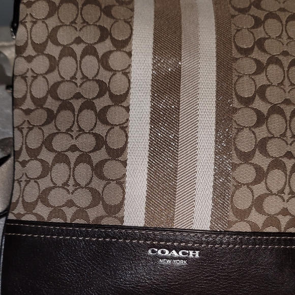 Coach Brown and Cream Crossbody Bag - Picture 2 of 8